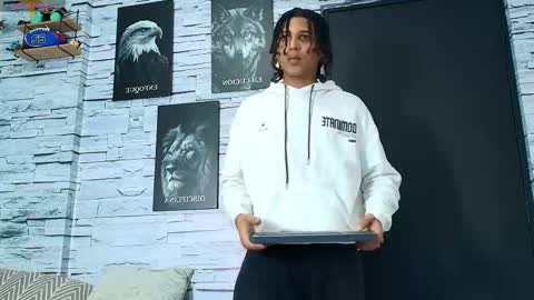 Snapshot of jhay_wheeler777 chatting on 10/20/25, 05:41 jhay_wheeler777 online show from 10/20/25, 05:41