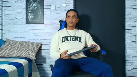 Snapshot of jhay_wheeler777 chatting on 11/17/25, 04:29 jhay_wheeler777 online show from 11/17/25, 04:29