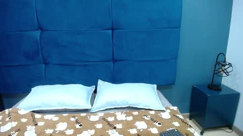 Jheampiero online show from 09/18/25, 01:13