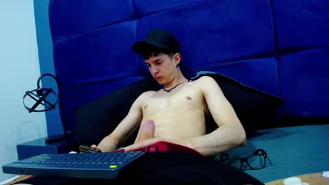 Jheampiero online show from 09/27/25, 02:11