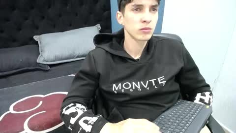 Jheampiero online show from 10/29/25, 01:57