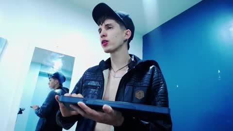 Jheampiero online show from 11/30/25, 11:14