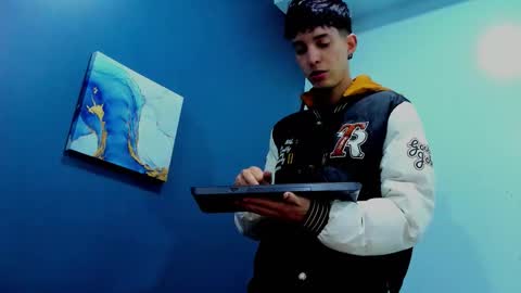 Jheampiero online show from 12/18/25, 02:23