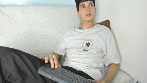 Jheampiero online show from 02/23/26, 09:01