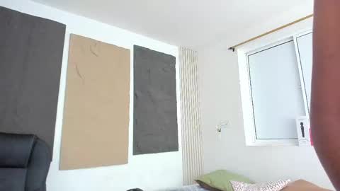 jheremy_wen online show from 04/16/26, 03:07