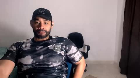 En moreno online show from 11/22/25, 05:12