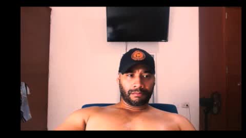 En moreno online show from 12/21/25, 01:02