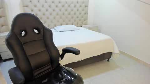 jhoanleandro online show from 01/08/26, 04:04