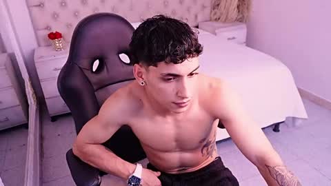Snapshot of jhoanleandro chatting on 05/22/26, 11:05 jhoanleandro online show from 05/22/26, 11:05