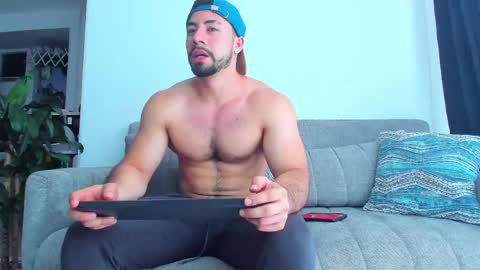 Jhojan Strong  online show from 04/02/26, 09:01