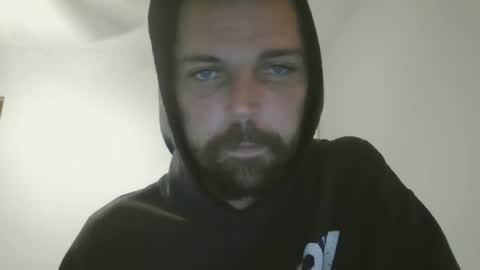 Snapshot of jholls chatting on 01/17/25, 01:36 jholls online show from 01/17/25, 01:36