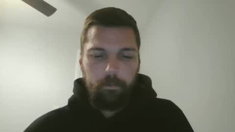 Snapshot of jholls chatting on 02/05/25, 02:51 jholls online show from 02/05/25, 02:51