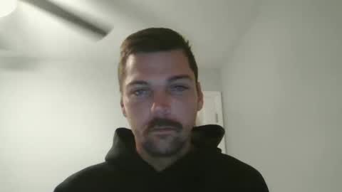 Snapshot of jholls chatting on 02/09/25, 11:47 jholls online show from 02/09/25, 11:47