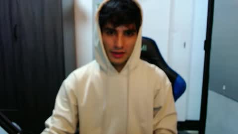 jhon online show from 12/31/24, 12:11