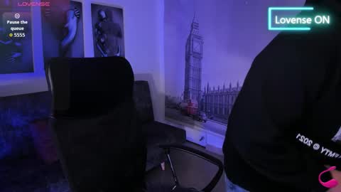 John Bear.... online show from 10/25/25, 11:07