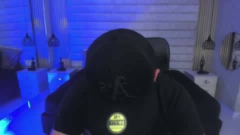 John Bear.... online show from 01/05/26, 05:27