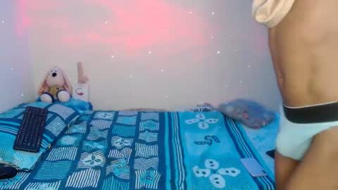 Snapshot of jhon_hot09 chatting on 11/06/25, 05:14 jhon_hot09 online show from 11/06/25, 05:14