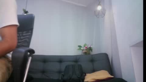Snapshot of jhon_malo chatting on 02/03/25, 03:42 jhon_malo online show from 02/03/25, 03:42