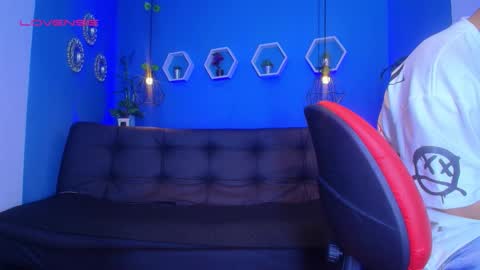 jhon_malo online show from 10/19/25, 05:08