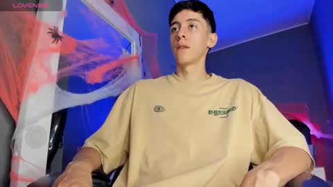 Snapshot of jhon_snow__ chatting on 10/28/25, 01:14 Jhon online show from 10/28/25, 01:14