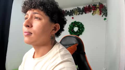 Snapshot of jhoner_browms chatting on 11/28/25, 11:35 jhoner_browms online show from 11/28/25, 11:35