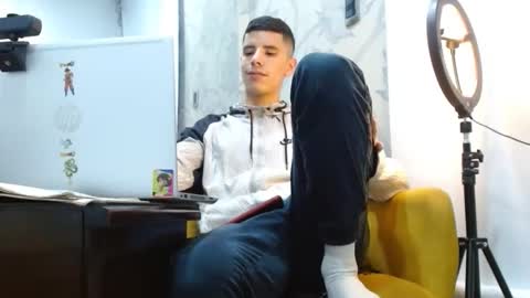 jhon online show from 11/03/25, 05:31