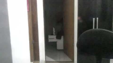 Snapshot of jhonizin chatting on 10/20/25, 06:58 jhonizin online show from 10/20/25, 06:58