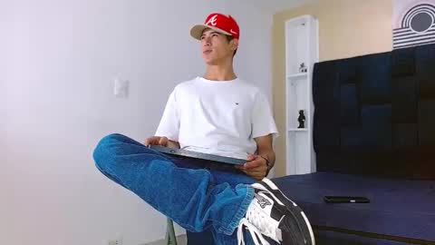 Jhon online show from 01/07/25, 02:31