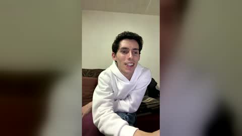 Snapshot of jhonnsand chatting on 02/23/26, 12:52 jhonnsand online show from 02/23/26, 12:52