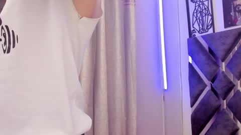 Snapshot of jhonny_flames7 chatting on 03/12/25, 03:57 jhonny online show from 03/12/25, 03:57