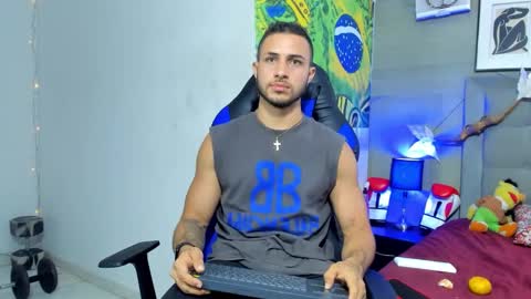 Snapshot of jhonny_flames7 chatting on 11/02/25, 04:04 jhonny online show from 11/02/25, 04:04