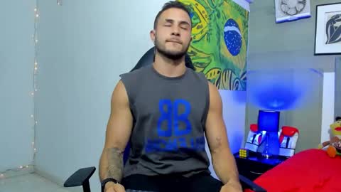 Snapshot of jhonny_flames7 chatting on 11/13/25, 04:33 jhonny online show from 11/13/25, 04:33