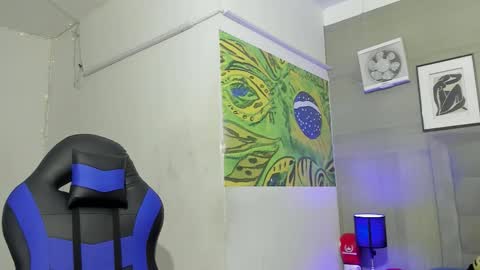 Snapshot of jhonny_flames7 chatting on 12/16/25, 03:33 jhonny online show from 12/16/25, 03:33