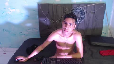 Snapshot of jhonny_latinboy chatting on 01/24/25, 09:28 Jhonny online show from 01/24/25, 09:28