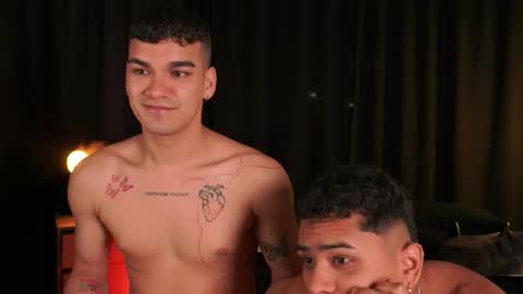 Snapshot of jhonnyx_ chatting on 10/30/25, 03:19 Jhonny online show from 10/30/25, 03:19