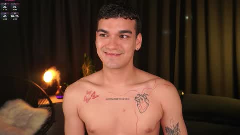 Snapshot of jhonnyx_ chatting on 11/18/25, 02:39 Jhonny online show from 11/18/25, 02:39