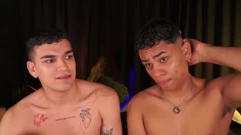 Snapshot of jhonnyx_ chatting on 11/25/25, 03:17 Jhonny online show from 11/25/25, 03:17