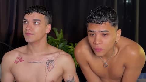 Snapshot of jhonnyx_ chatting on 02/22/26, 04:24 Jhonny online show from 02/22/26, 04:24