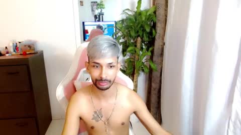 jhonsonvlatino online show from 10/09/25, 02:31