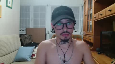 Snapshot of jhonsson_ chatting on 10/17/25, 10:34 jhonsson_ online show from 10/17/25, 10:34