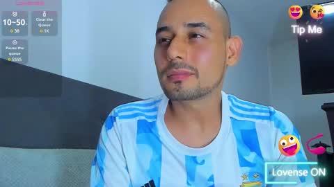 Jhony Alzate online show from 02/13/25, 02:12