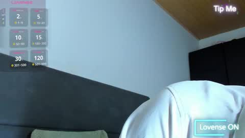 Jhony Alzate online show from 10/16/25, 02:45