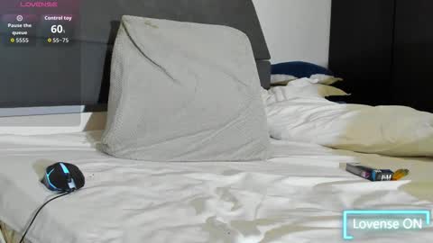 Jhony Alzate online show from 01/19/26, 02:59