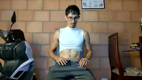 Jhosuamoore  online show from 04/08/26, 01:11