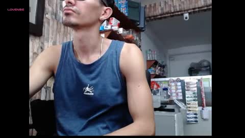 jhosuamoore2 online show from 05/18/26, 01:06