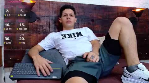 Snapshot of jhosuavega chatting on 11/08/25, 11:03 jhosuavega online show from 11/08/25, 11:03