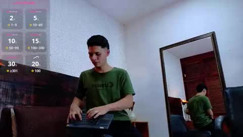 Snapshot of jhosuavega chatting on 11/15/25, 12:30 jhosuavega online show from 11/15/25, 12:30