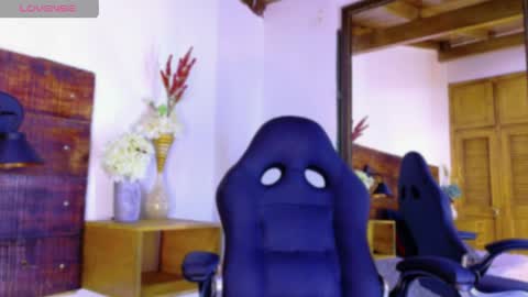 jhosuavega online show from 04/10/26, 02:39