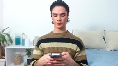Snapshot of jhuan_cute chatting on 06/09/26, 01:06 Jhuan Nhez online show from 06/09/26, 01:06