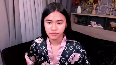 jhuliana_and_charles_room online show from 03/09/26, 06:56